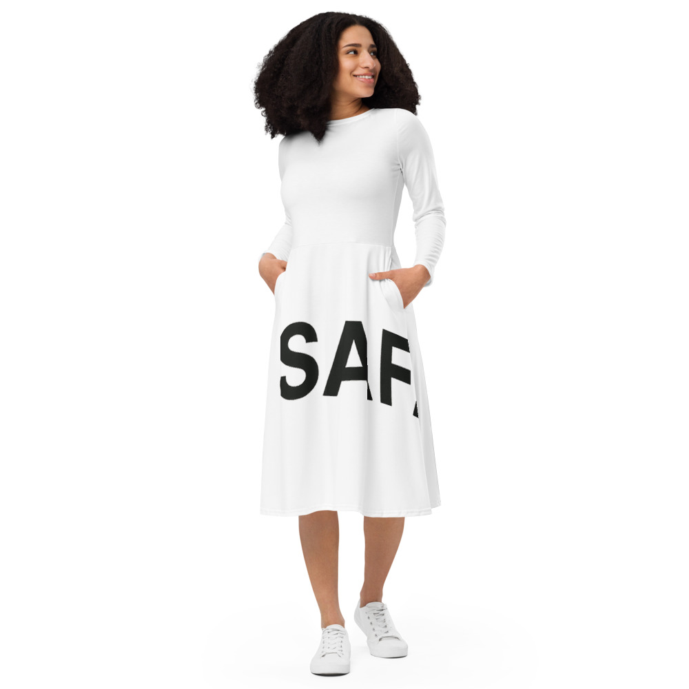 Safa Minimalist Emblem Tee