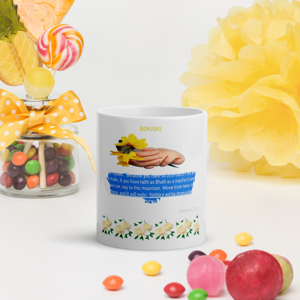 Daffodil Hands of Faith view 2